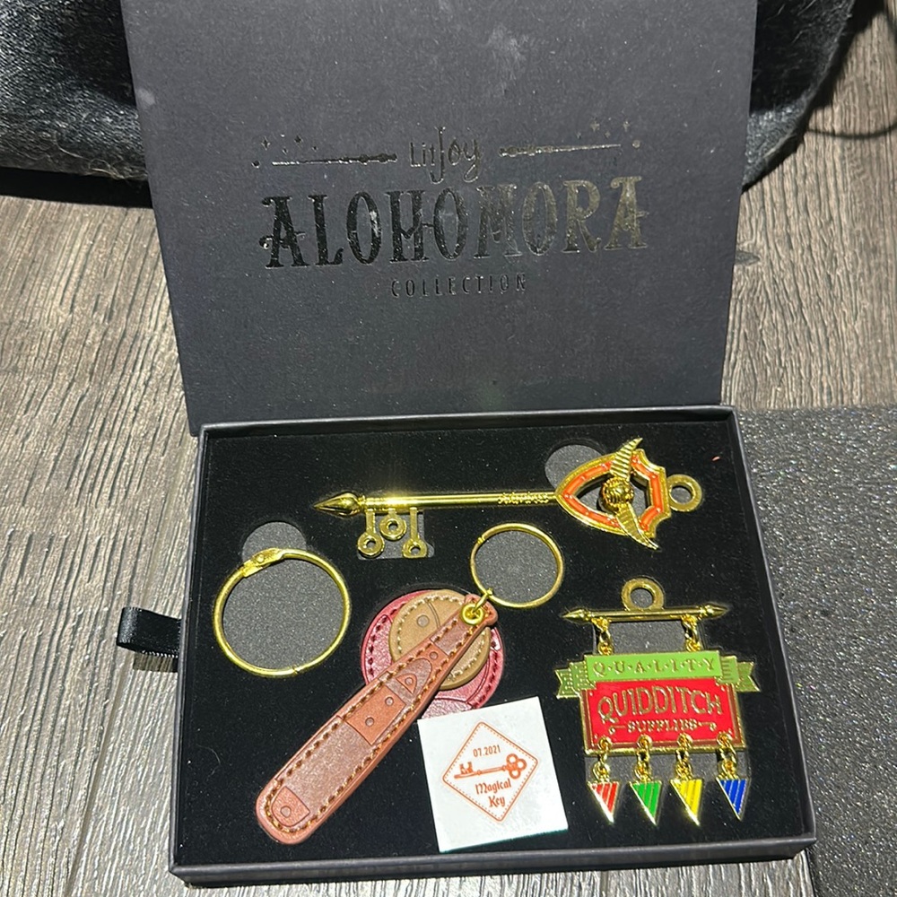 Litjoy collectible alohomora key Harry Potter